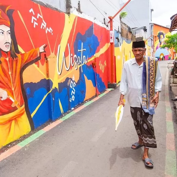 Mural Budaya Bugis-Makassar Daya Tarik di Lorong Wisata Kyoto