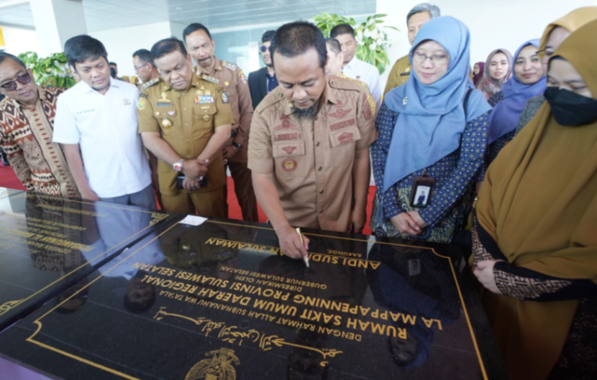 RSUD Regional La Mappapenning Hadir Maksimalkan Layanan Kesehatan Masyarakat di Bone