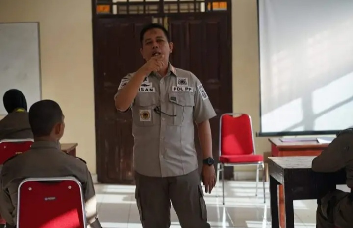 Personel Satpol PP Diberikan Materi Pelayanan Publik dan Etika Profesi