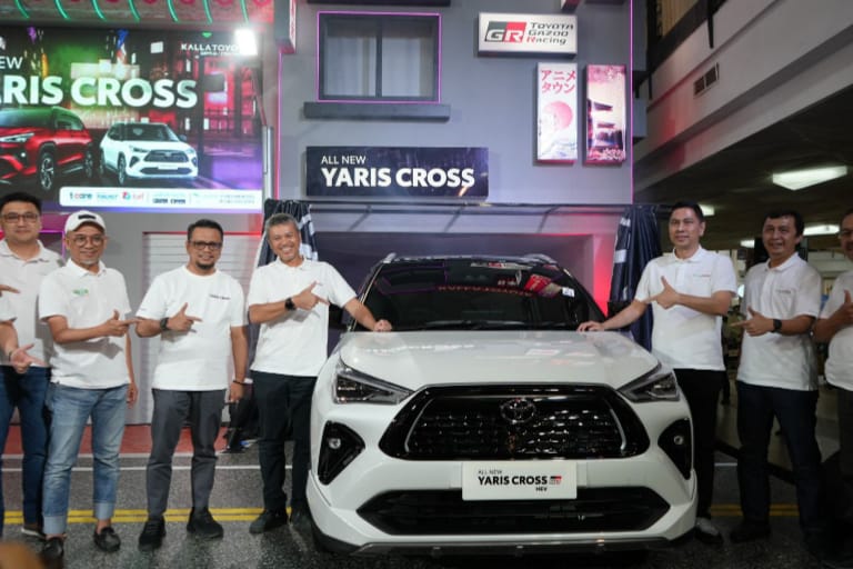 Kalla Toyota Launching All-New Yaris Cross, Hybrid EV Pertama di Segmen Medium SUV