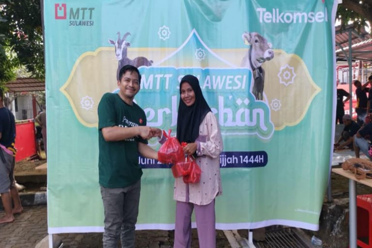 Telkomsel Salurkan 720 Hewan Kurban se-Indonesia, 20 Ekor di Sulawesi