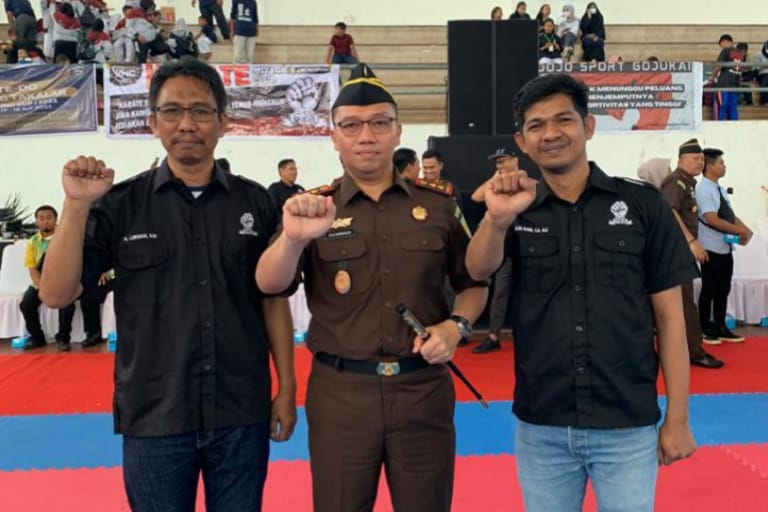 Kejurnas Piala Bergilir Jaksa Agung Cup 2023, Kajari Zulkarnaen Dimandat Sebagai Ketum Karate Do Gojukai Sinja