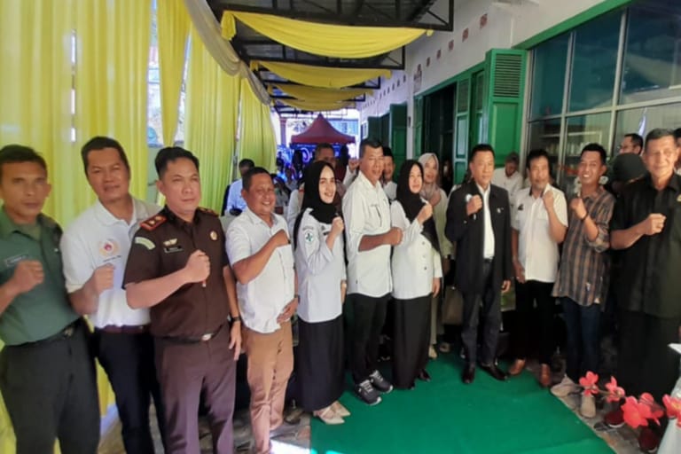 Bupati Andi Utta Resmikan Klinik Milik Ponakan Wabup Andi Kartini di Kajang