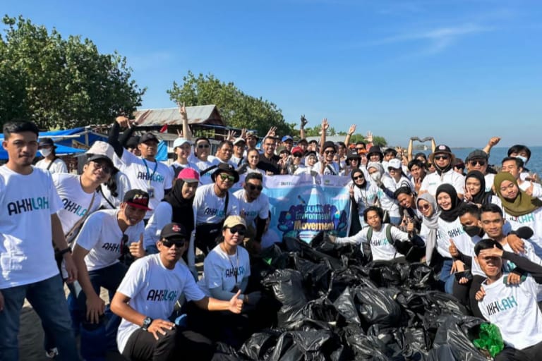 BUMN Environmental Movement, Pegadaian Kanwil Makassar Edukasi Masyarakat Pemanfaatan Sampah Bernilai Ekonomis