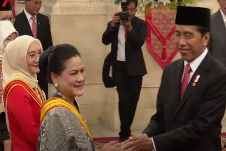 Presiden Jokowi Berikan 18 Tokoh Ini Tanda Kehormatan, Tak Ada dari Sulsel