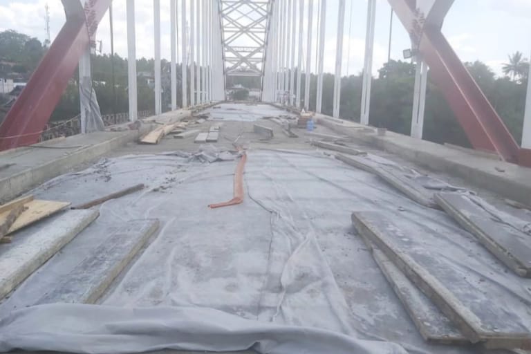 Jembatan Pelengkung Baja Terpanjang di Soppeng Siap Diresmikan