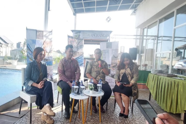 Dua Hotel Whiz Prime Makassar Tawarkan Voucher Menginap Harga Ekonomis di Festival F8