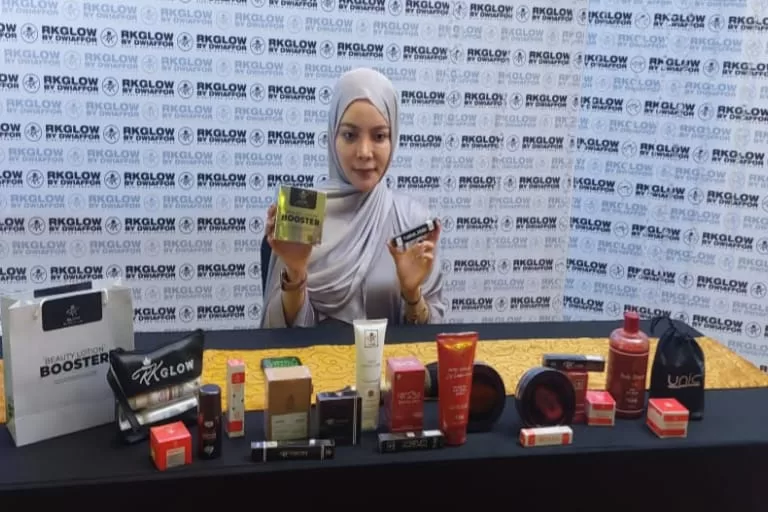 Tampilkan Judika, RK Glow Gelar Syukuran HUT ke-5 Sekaligus Launching Produk Beauty Lotion Booster