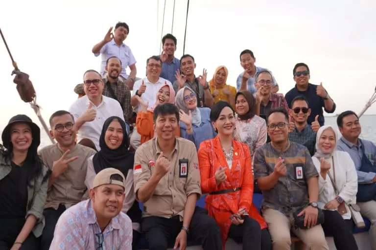 TPKAD Sulsel Bersama OJK Luncurkan Program Layarku di Makassar