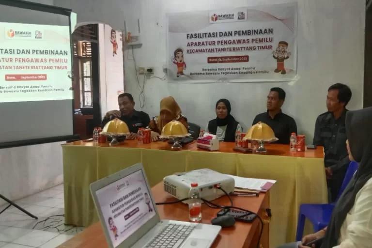 Panwas Kecamatan Diminta Tingkatkan Kompetensi dan Literasi Soal Pemilu