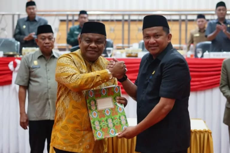 Perubahan APBD Disetujui, DPRD Bone Berikan Apresiasi untuk 10 Tahun Pengabdian Tafaddal