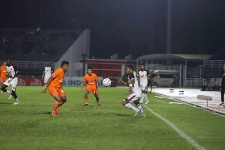 PSM Makassar vs Borneo 0-1, Tavares Soroti Wasit