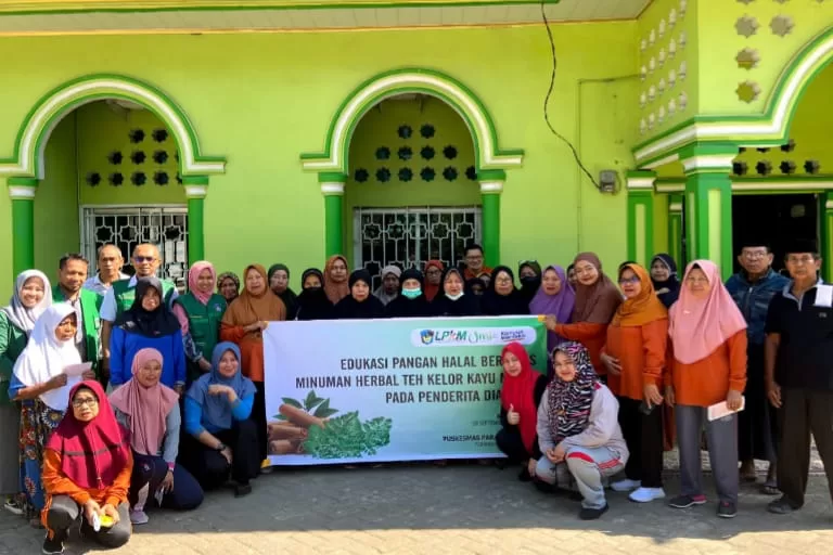 Dosen FKM UMI Edukasi Warga Gowa, Manfaatkan Kelor Jadi Obat Diabetes