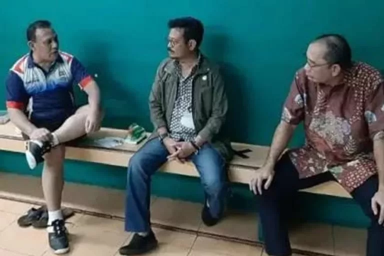 Pemeriksaan Minta Dijadwal Ulang, SYL Pulang Kampung Jenguk Ibunya