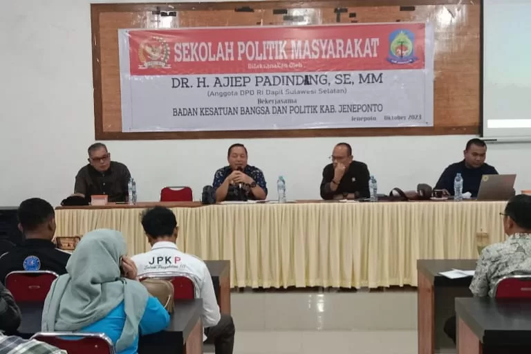 Bekerjasama Kesbangpol, Ajiep Padindang Kunker ke Jeneponto Gelar Sekolah Politik Masyarakat