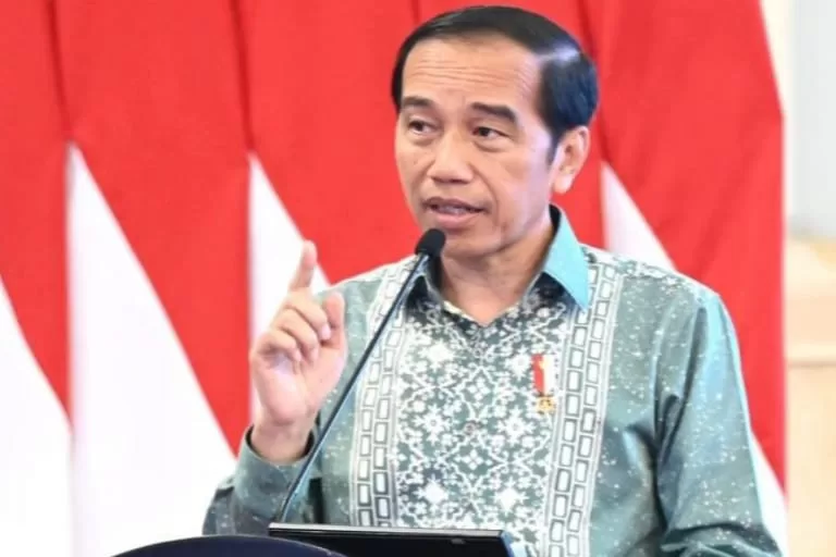 Jokowi Sebut Harga Pertalite dan Pertamax Akan Naik