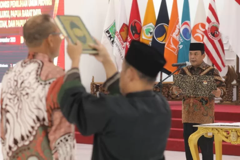 Doktor Ilmu Politik Universitas Kebangsaan Malaysia Dilantik Jadi Sekretaris KPU Maluku