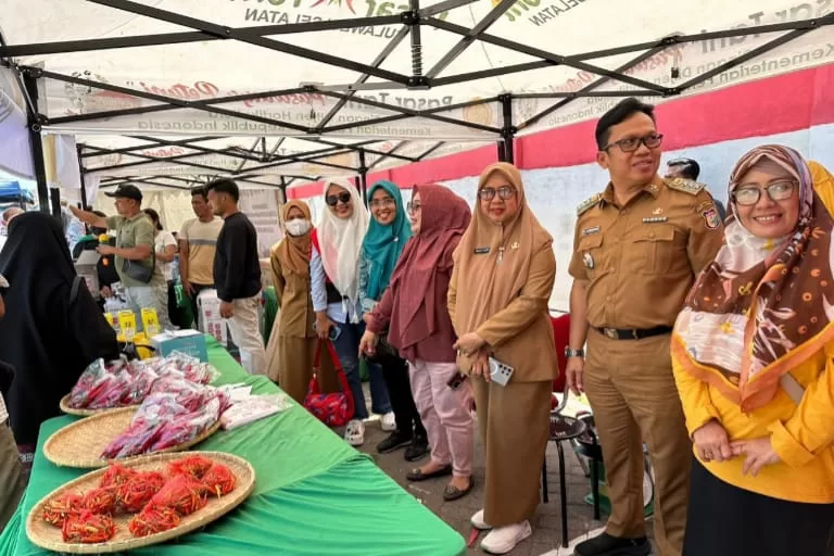 Pemerintah Kecamatan Rappocini Ajak Warga Manfaatkan Pasar Murah