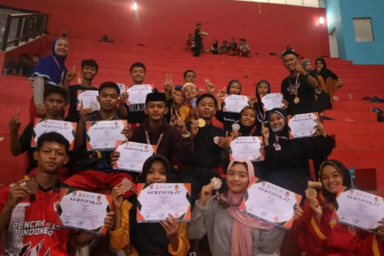 Perebutkan Piala Kemenpora, Atlet Tapak Suci Jeneponto Sobek Juara 1 di Kajurnas Pencak Silat, Boyong 7 Medali