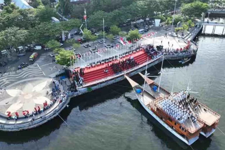 Pinisi Adama-Tungguma Jadi Saksi Pengambilan Sumpah Pejabat Lingkup Pemkot Makassar