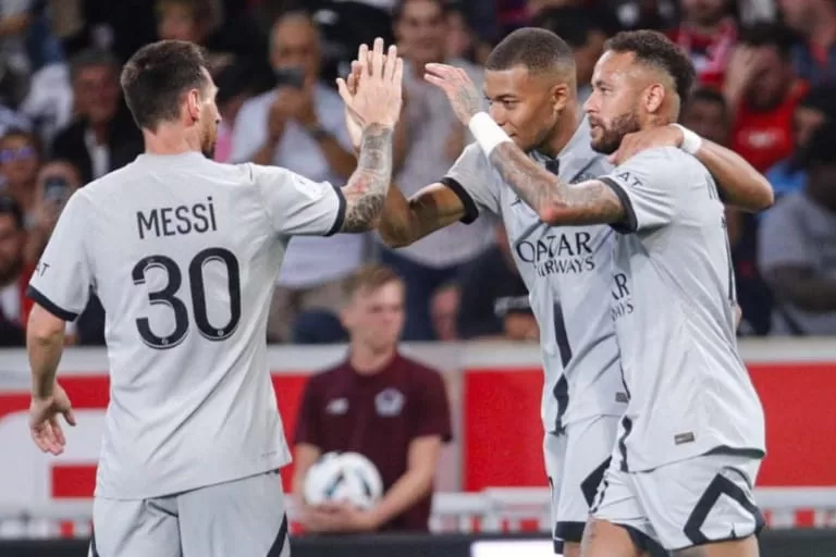 Mbappe Sebut Penyebab Messi Pergi dari PSG Akibat Ulah Suporter Ultras