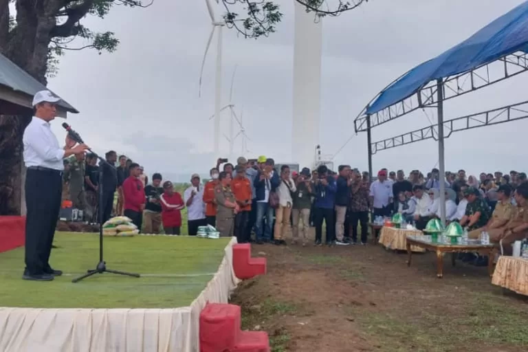 Kunker ke Jeneponto, Amran Sulaeman: Pupuk Tak Ada Masalah, Petani Cukup Bawa KTP ke Kois Penyedia