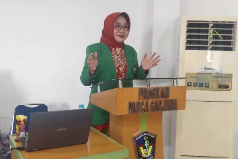 Teliti Kepemimpinan Transformasional UINAM, Nurmiati Raih Doktor Cumlaude