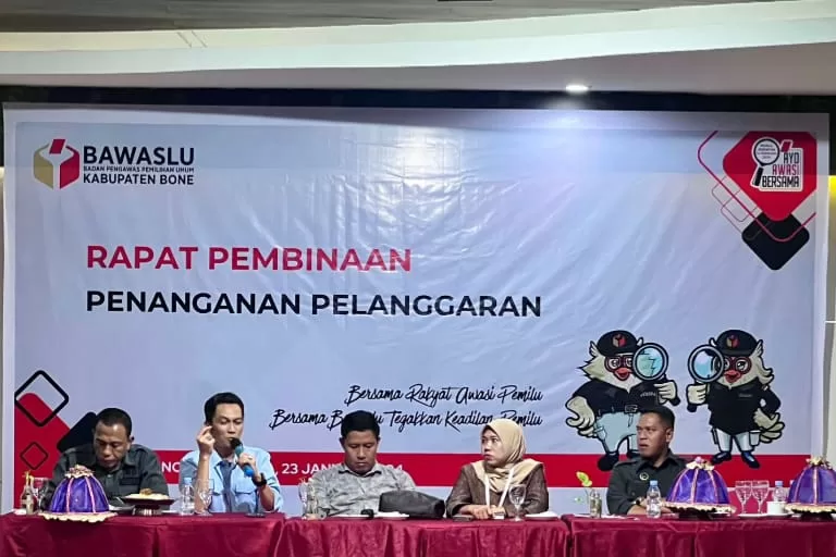 Bawaslu Bone Gelar Rapat Pembinaan Penanganan Pelanggaran Pemilu