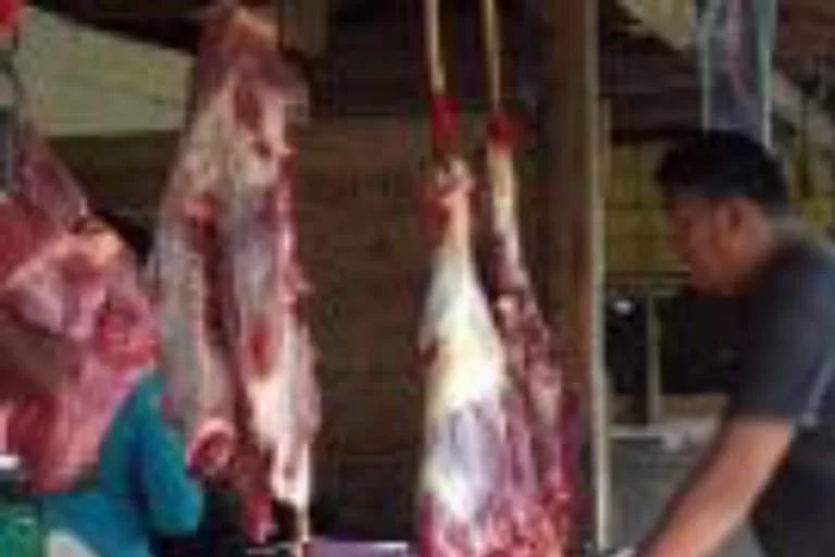 Sepekan Jelang Lebaran, Harga Daging Sapi dan Ayam Naik di Bone