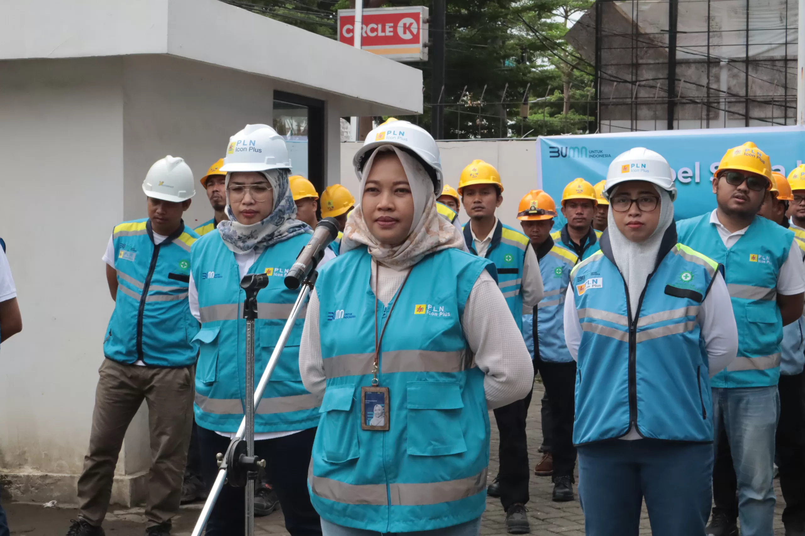 PLN Icon Plus SBU Sulawesi dan IBT Siapkan 243 Personil, Jamin Jaringan Telekomunikasi di Momen Idul Fitri 144