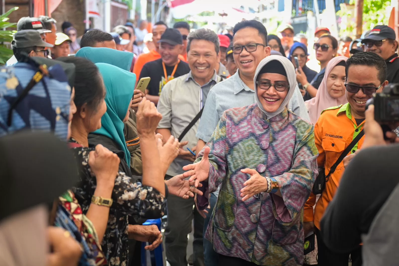 Indira Ajak Warga Longwis Tingkatkan Gotong Royong