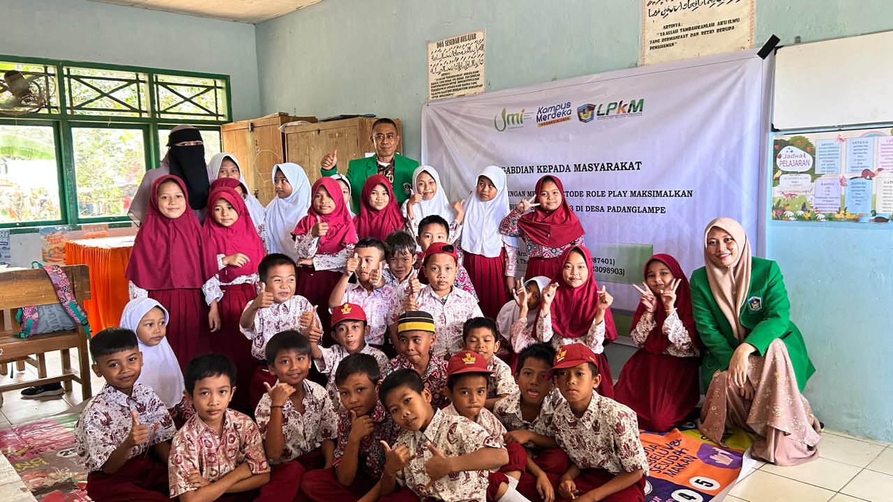 Cegah Kecacingan dan Stunting, Dosen FKM UMI Edukasi Siswa Lewat Permainan Interaktif