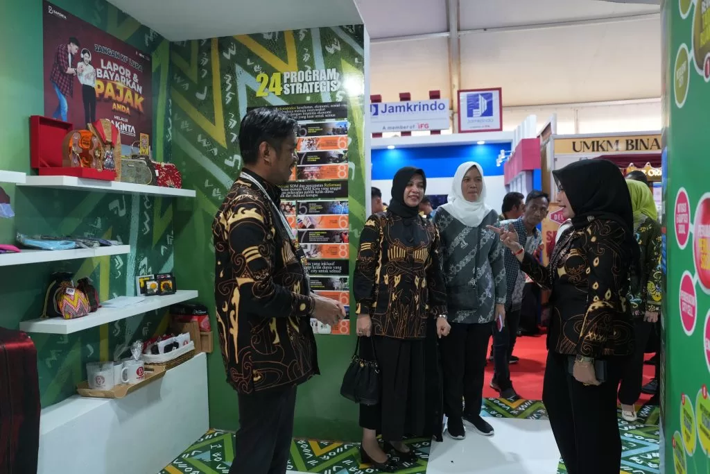 Booth Pemkot Makassar Jadi Sorotan Utama di Rakernas Apeksi XVII