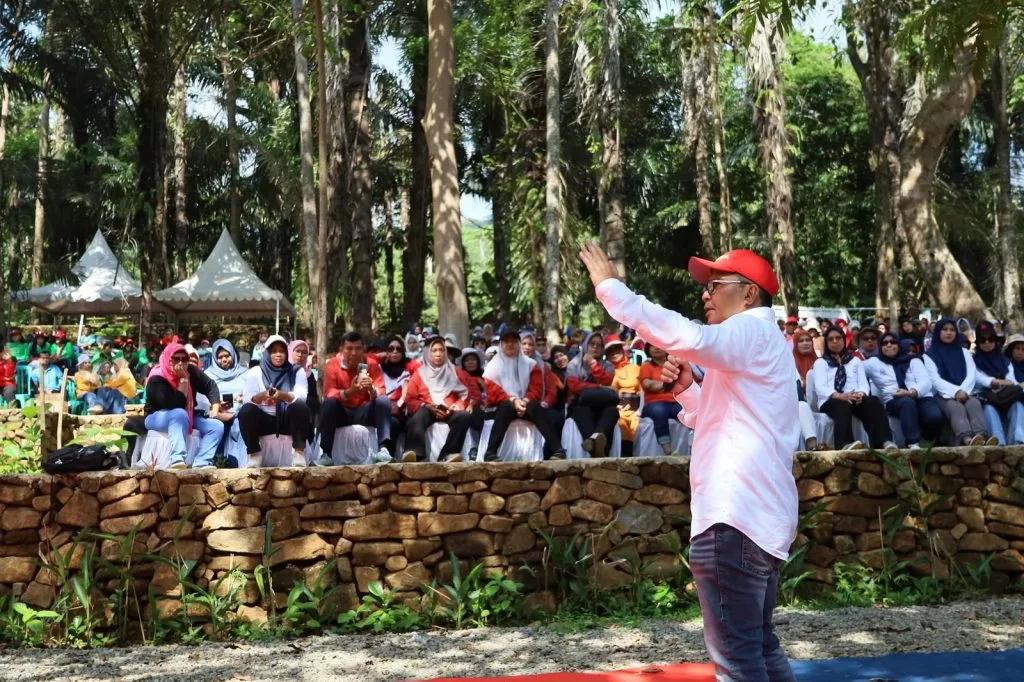 Wali Kota Makassar Danny Pomanto Fokus Tingkatkan Kualitas Guru