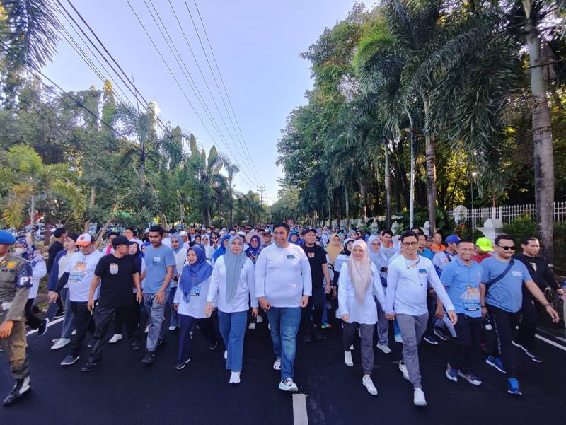 Meriahkan Tiga Tahun Kepemimpinan Chaidir-Suhartina di Maros, 15 Ribu Orang Ramaikan Jalan Santai