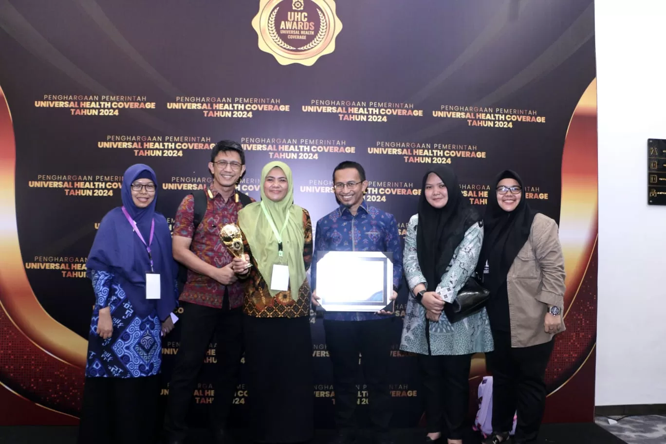 Cakupan JKN Sudah Lebih 98 Persen, Pemkab Maros Raih UHC Award Madya